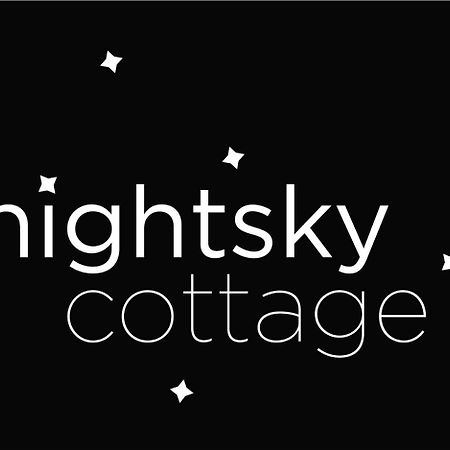 Night Sky Cottage โอฮาคูเน ภายนอก รูปภาพ